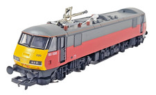 Hornby R595 Class 90 90020 OO Gauge BR Parcels Red Electric Loco Runner Unboxed.
