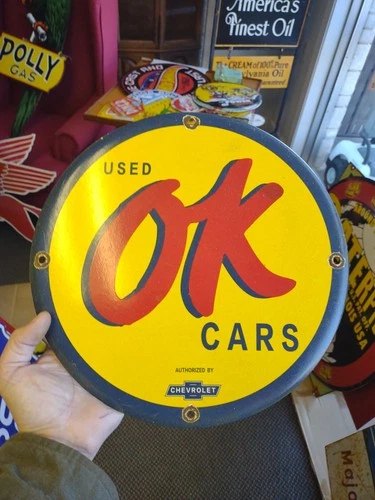 VINTAGE CHEVROLET GENUINE PARTS HEAVY PORCELAIN METAL SIGN CHEVY TRUCK AD