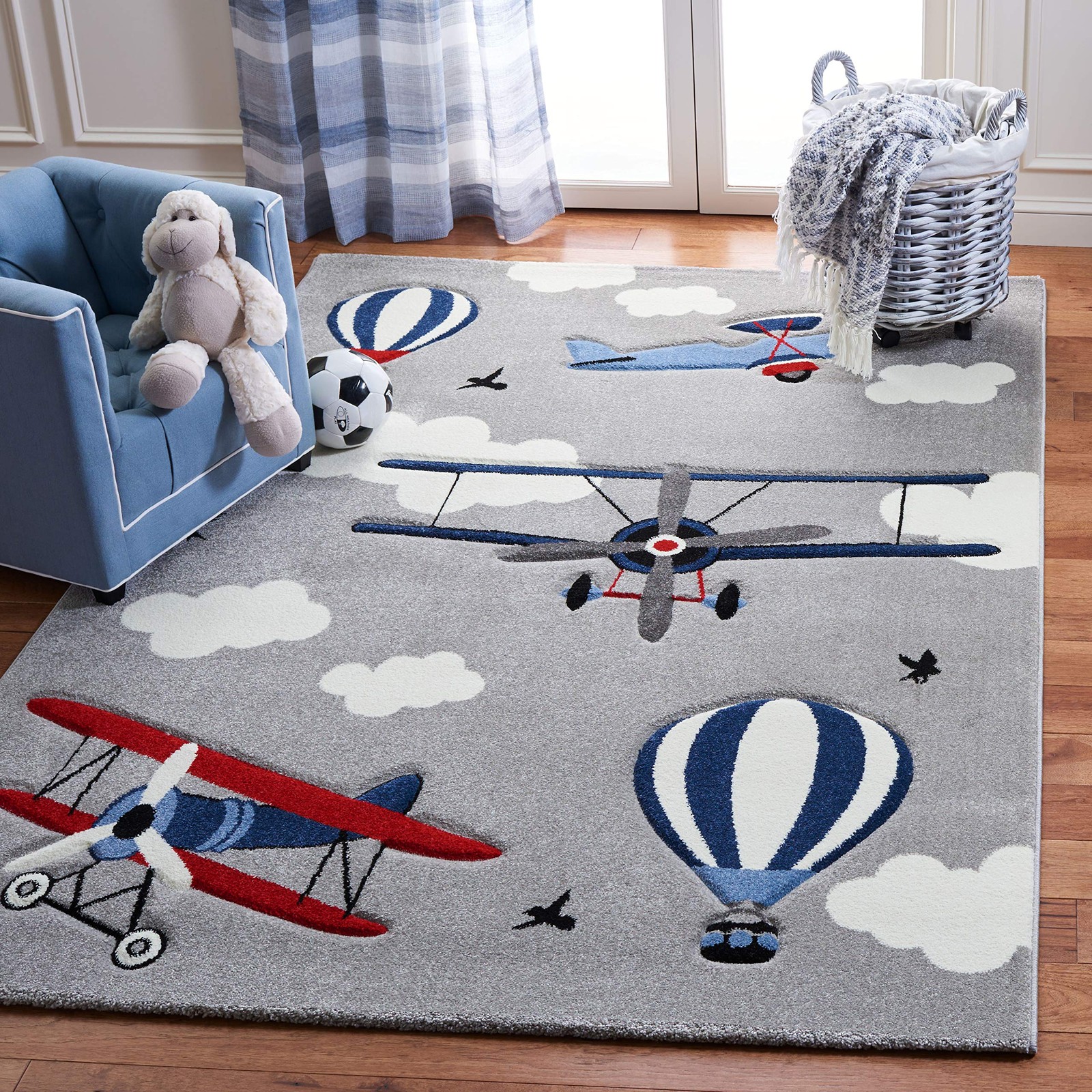 Carousel Collection Area Rug - 5'3