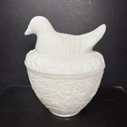Vintage Avon White Milk Glass Hen Chicken On Nest Candy Trinket Covered Dish