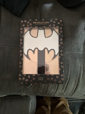 MAKEUP REVOLUTION BATMAN DC MIRROR COLLECTABLE - BNIB LIMITED