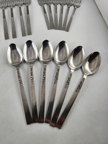 Stanley Roberts Dorette Stainless Flatware 30 Pcs Mid Century 6 Place Settings - Picture 6 of 13