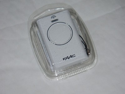 1 x GENUINE FAAC XT2 868 SLH 2 button remote fob 868mhz UK POST 787009