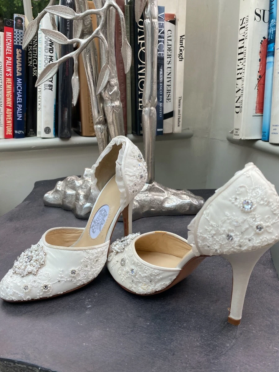 Ivory wedding best sale shoes uk