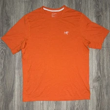 Arc'teryx Shirt Mens Small Orange Crewneck Short Sleeve Performance Hiking Trail