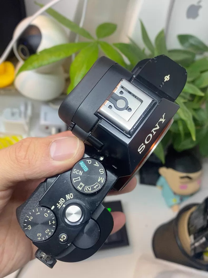 Sony Alpha A7R ILCE-7R 36.4MP Digital Camera Black Body OnLY