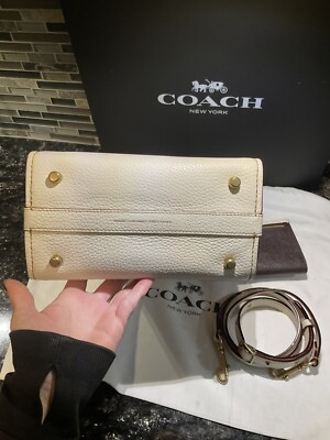 Coach Tote Pebble Leather Large Cashin Carry Tote 22 Handbag 737