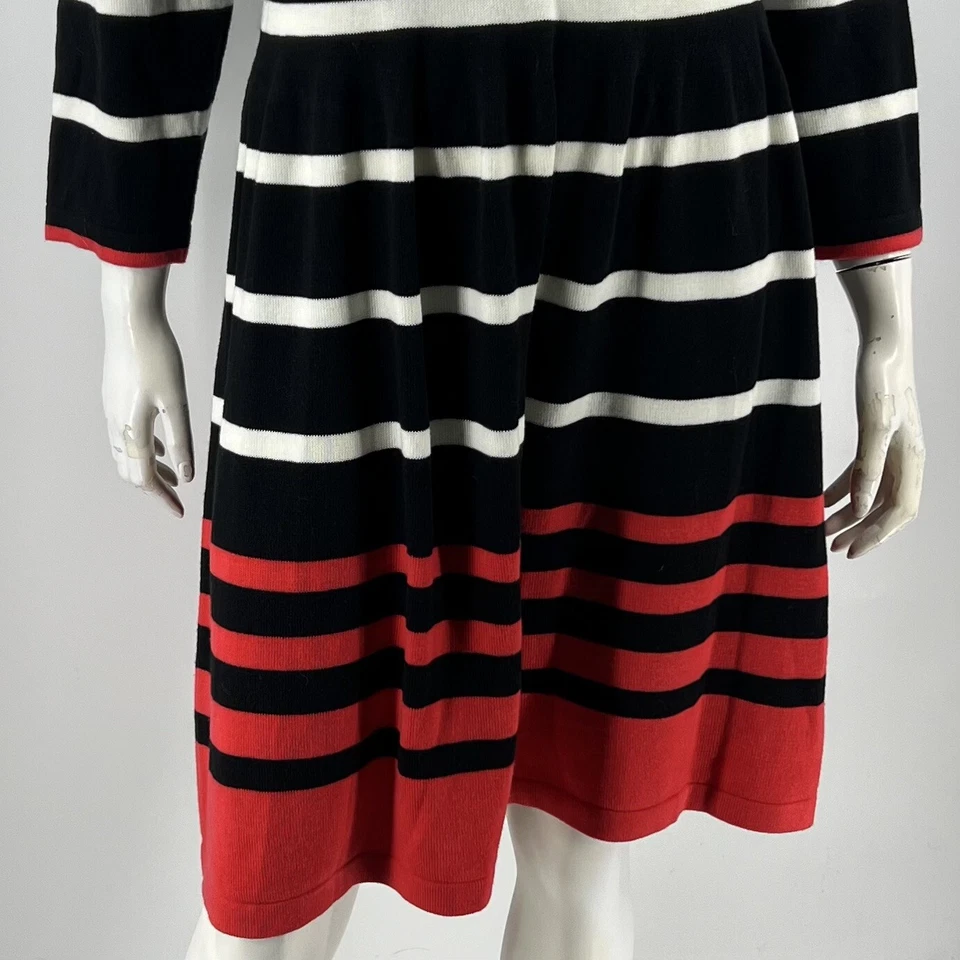Vestido Suéter Sandra Darren Talla Grande Negro Blanco Rojo Rayas Manga 3/4 Foto 2 de 4