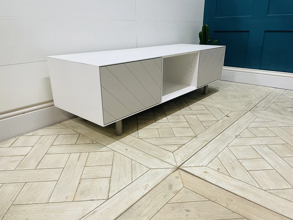 Content By Terence Conran Stanford Media Unit Rrp £1099 - Image 3 of 4