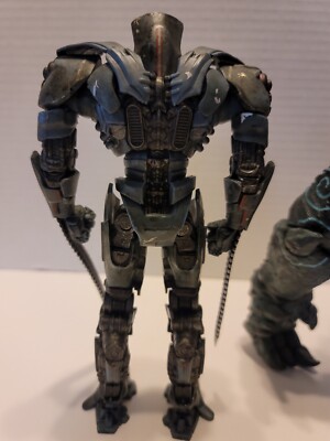 Pacific Rim 2013 NECA Leatherback & Battle Damage Gipsy Danger