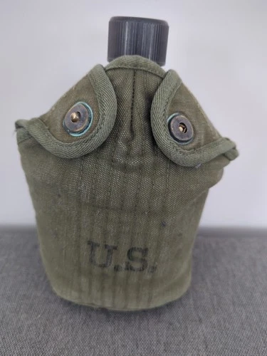 Vintage WWII WW2 Canteen Green Army Military 1945
