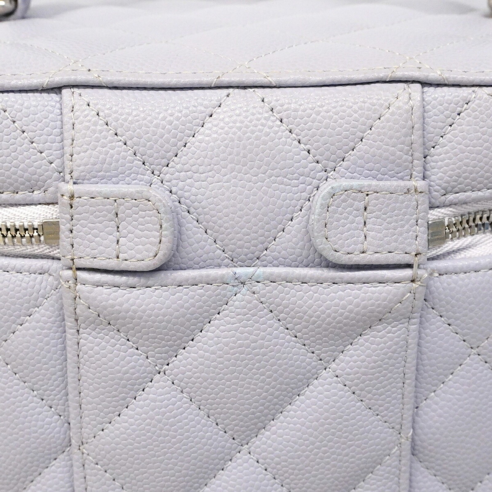 Chanel handbag/vanity bag, Matelassé chain shoulder CaviarSkinleat... GZl1jd2x image 8