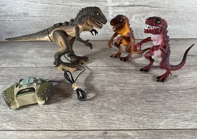 VTG Godzilla Razor Fang Baby 5  Action Figure & Remote Control Trendmasters