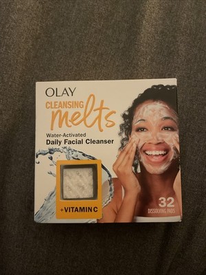 Olay Cleansing Melts Water-Activated Daily Facial Cleanser +Vitamin C -32 Pads