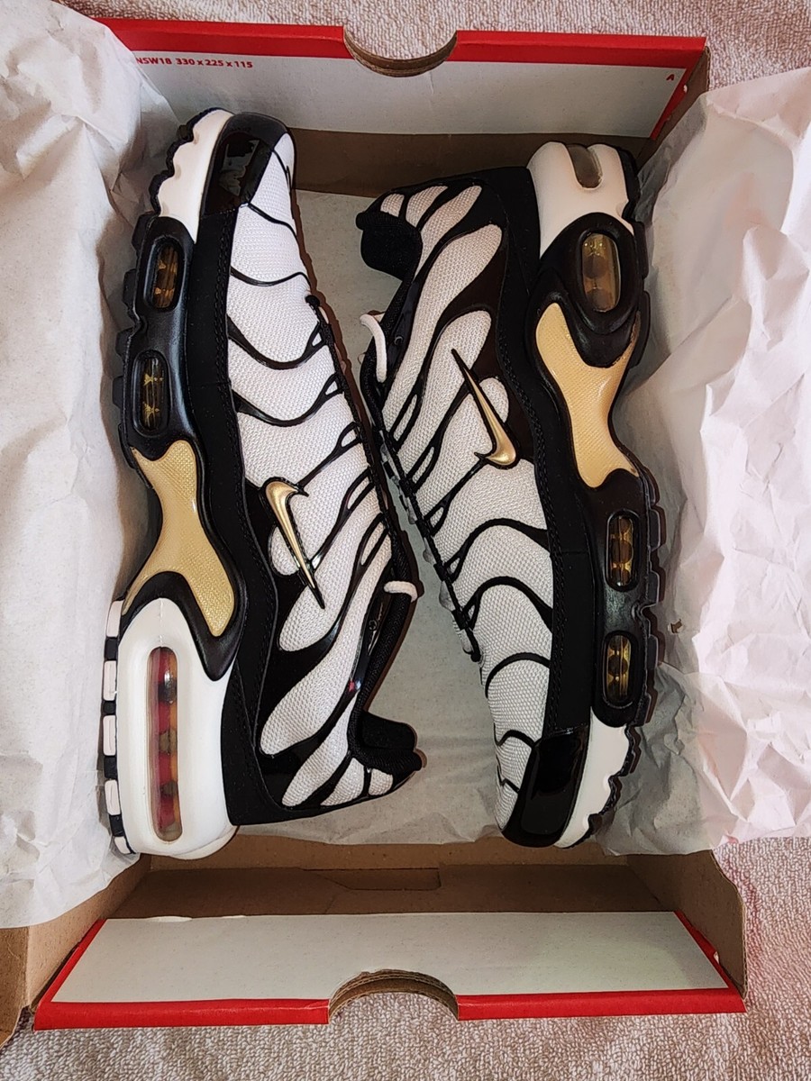 Nike Air Max Plus Tn White Black Metallic Gold Men