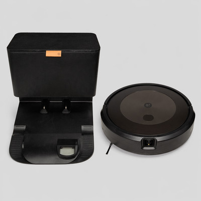 iRobot - Roomba j9+ Self-Emptying Robot Vacuum - Ruby Bronze