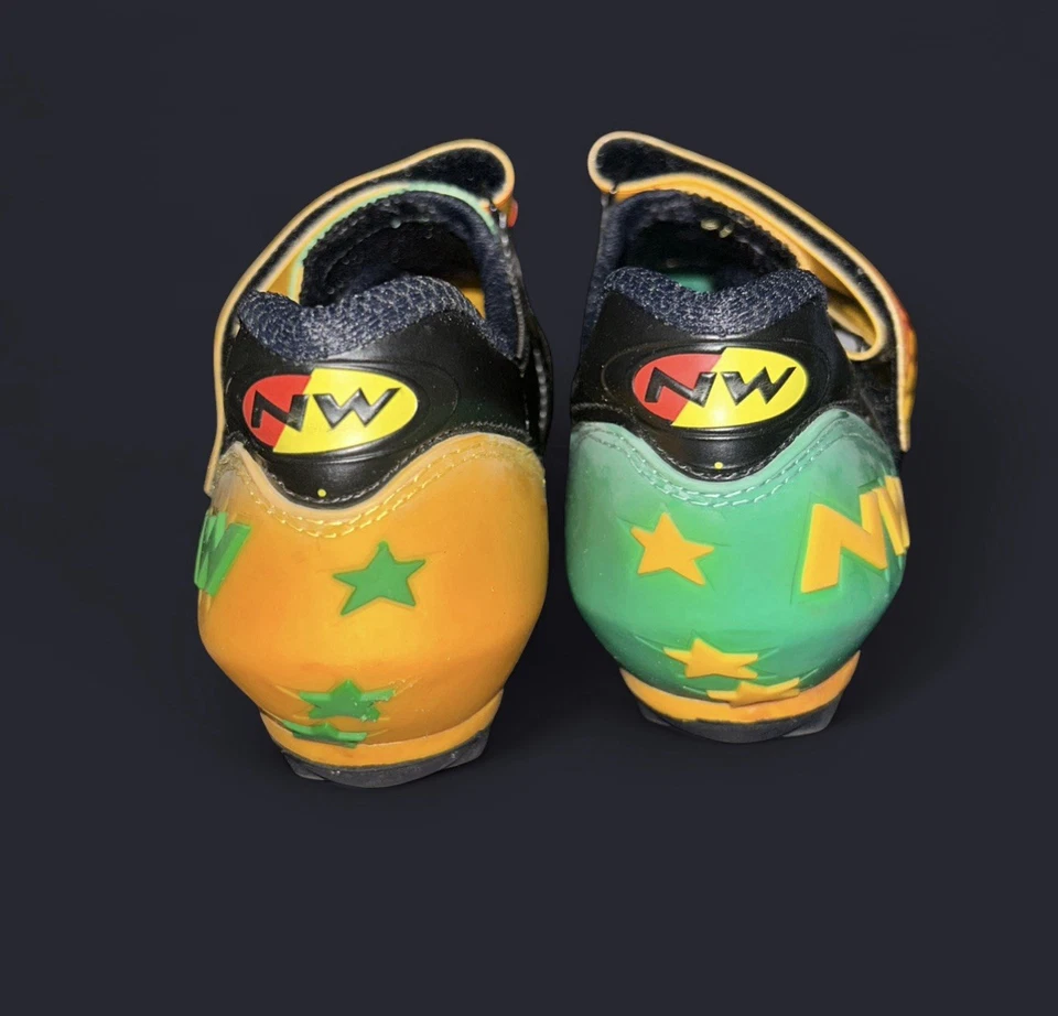 Zapatos para mujer Northwave de ciclismo de carretera talla 6,5 Foto 3 de 4