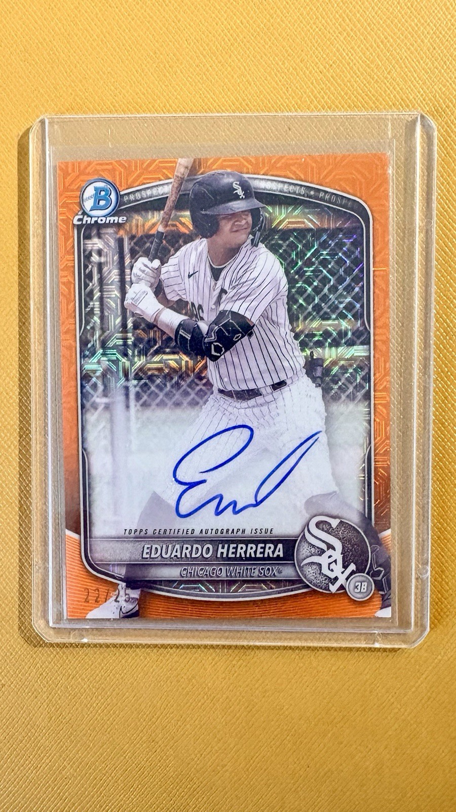 Eduardo Herrera 2025 Bowman Chrome Orange MOJO Auto #’d /25 Autograph Mega Box!