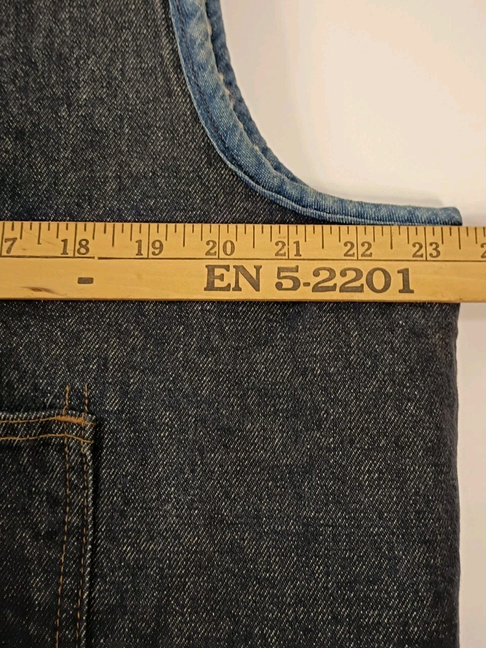 Vintage Carhartt Denim Boa Lined Snap Pocket Vest Men's Size XL Made  In USA thumbnail 7