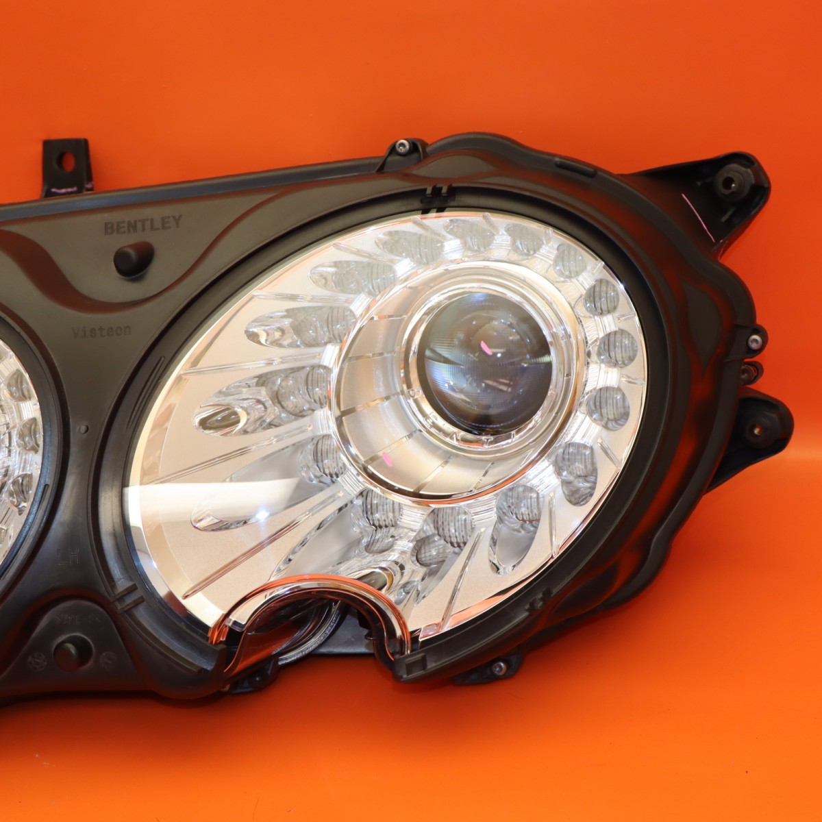 BENTLEY FLYING SPUR HEADLIGHT LEFT DRIVER 2014-2017 2018 2019 4W1941015C XENON