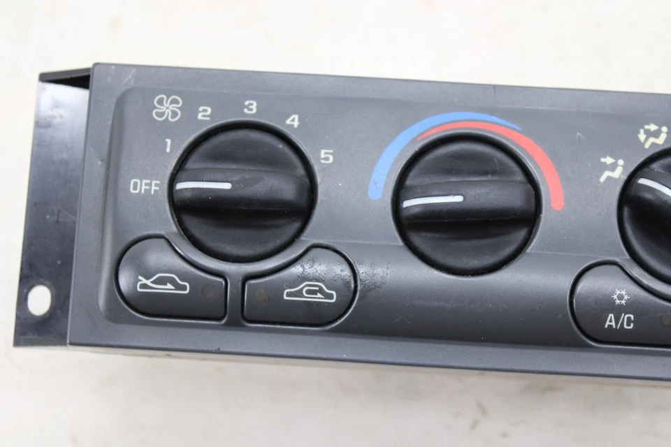 1997-2002 Chevrolet Corvette Climate Control Switch 16257461 OEM NF60 - Image 3 of 4