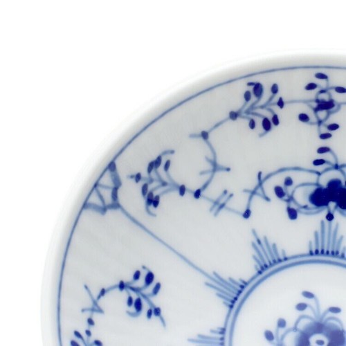 Royal Copenhagen Blue Fluted Plain Bowl 5.9 x 2.8in Porcelain White Blue Unused - Picture 5 of 6