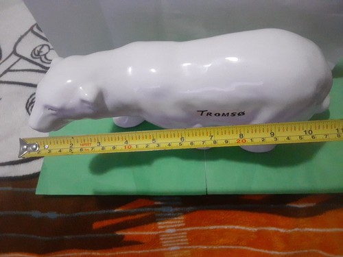 Estatuilla de oso polar grande Tromso Noruega de colección estatua recuerdo etiqueta de papel aluminio - Imagen 15 de 18
