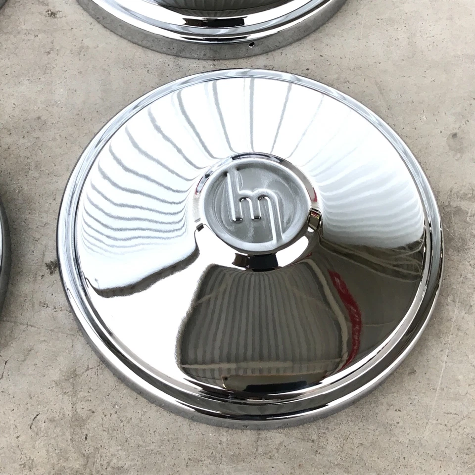 Tapacubos MAZDA FAMILIA 1000 1200 UTE Bongo 1000 tapacubos tapa central x 4 piezas Foto 4 de 4