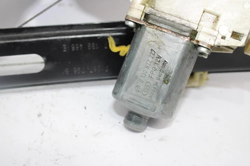 7067796S Elevalunas Delantero Derecho para BMW SERIE 1 BERLINA (E81/E87) 1392747 - Imagen 3 de 4