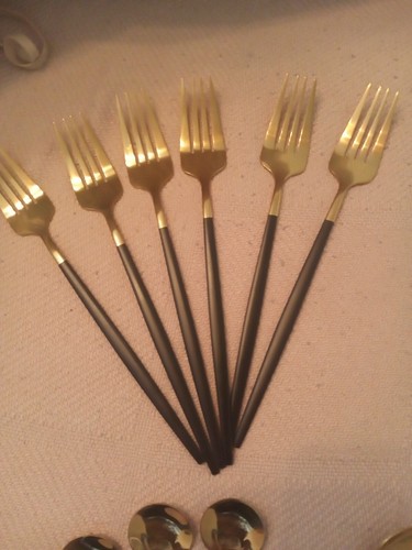 Goldtone Japanese Unique Style Flatware Serving Set 24 Pieces - Picture 3 of 14