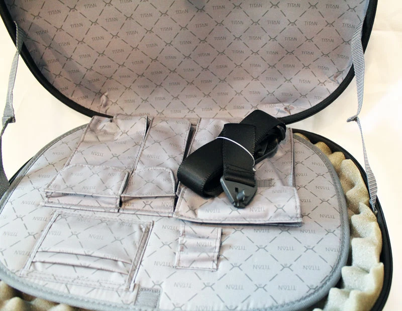 Titan X2 Flash 918702 18" Laptop Case Bagagem Preta NOVA Varejo $445 - Imagem 3 de 4