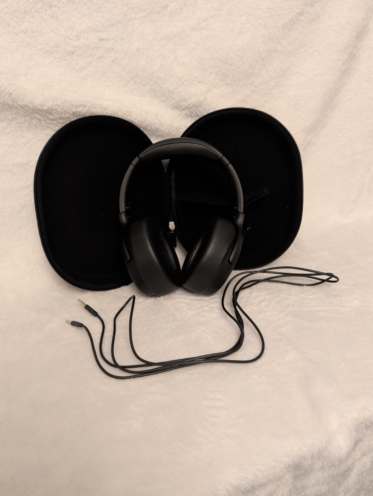 JVC  Hybrid Noise Cancelling Wireless Rechargeable Headphone