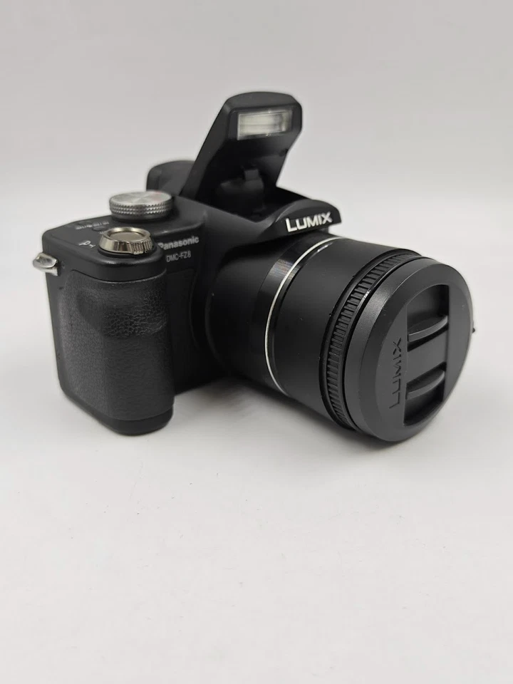 Panasonic Lumix DMC-FZ8 7,2 MP Digitale Kamera Schwarz - Generalüberholt - Bild 3 von 4