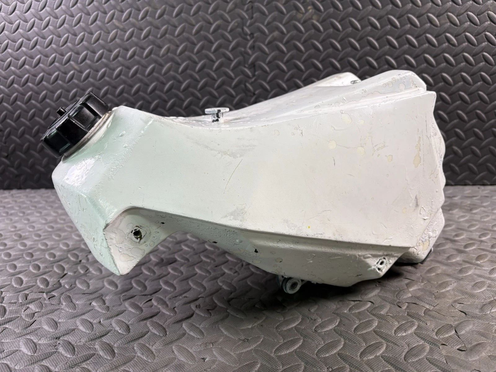 1994 93-95 YZ125 YZ250 OEM GAS FUEL PETROL TANK CELL RESERVOIR 4EW-24110-01-00