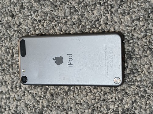 Apple iPod touch Model (A1421) 5th Generation Grey Color.(AS IS NO CHARGER)