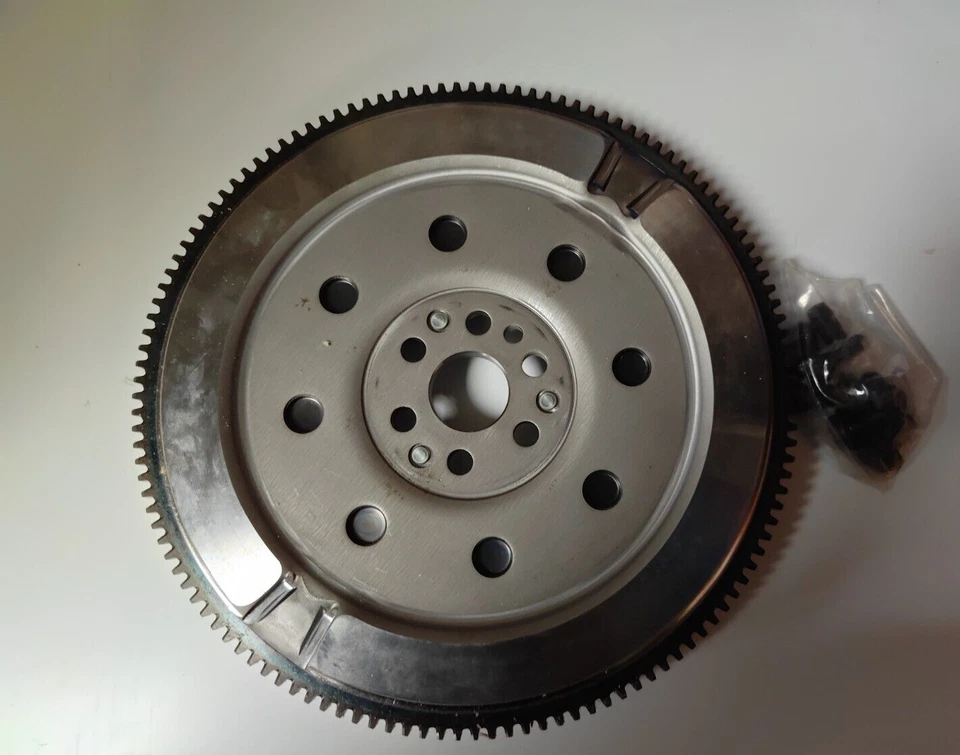 Dual Mass Flywheel Fits Hyundai i30 II 1.6GDI OE-23200-2B510, 23200-2B520 - Image 2 of 3