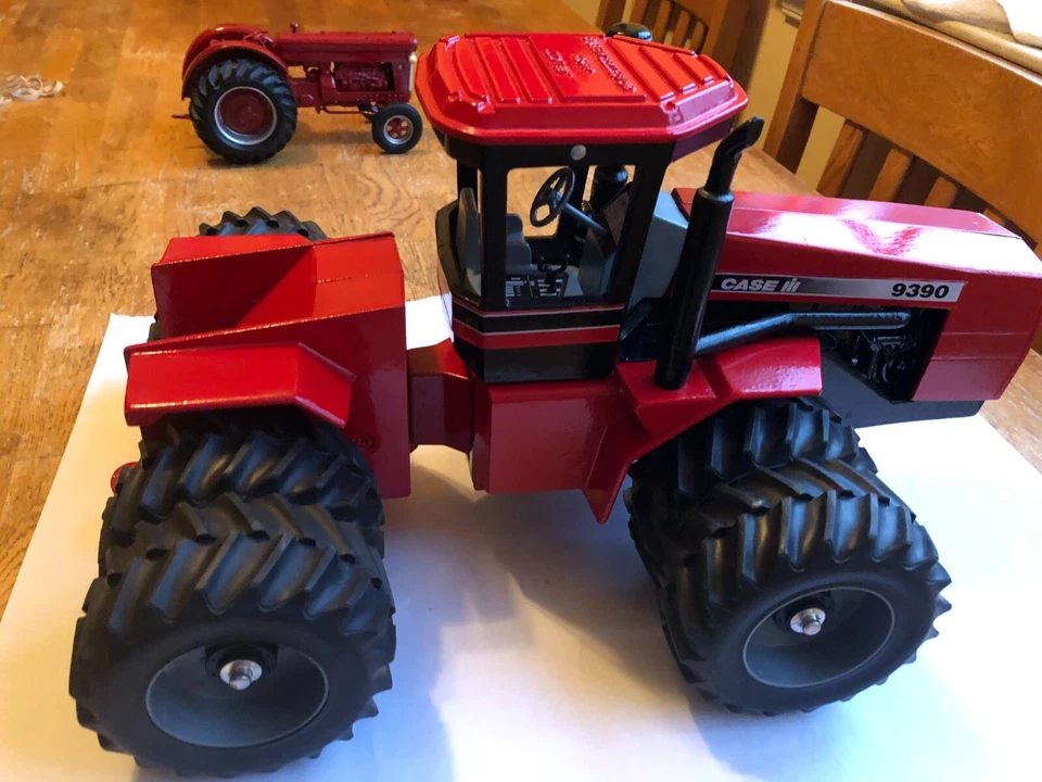 Case IH 9390 Collector's Edition four 4-wheel drive by Scale Models 1/16 scale - Image 3 of 4