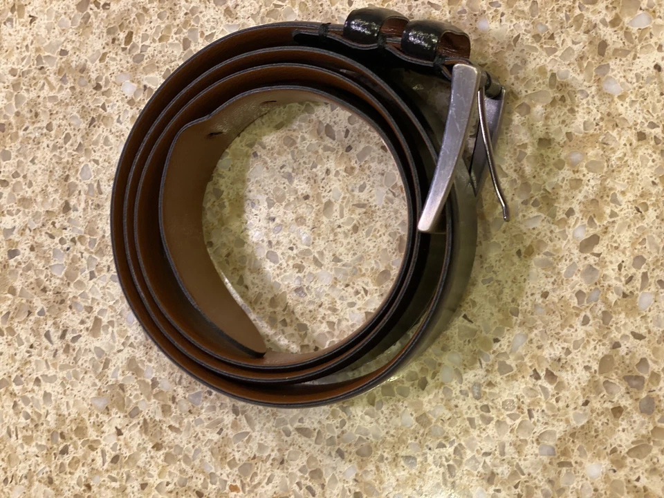 Cinturón Joseph Abboud Cuero Negro Talla 44 Hecho a Mano en Italia Foto 2 de 4