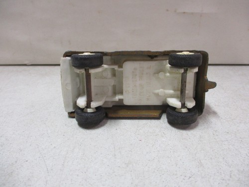 1969 Tootsietoy Pickup Truck Gold - Picture 6 of 6