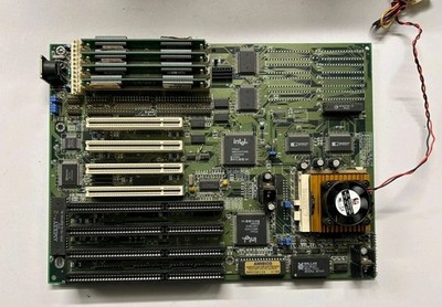 Motherboard Socket 7 Intel Chipsatz  CPU AMD K6 266MHz +RAM Vintage (ungetestet)
