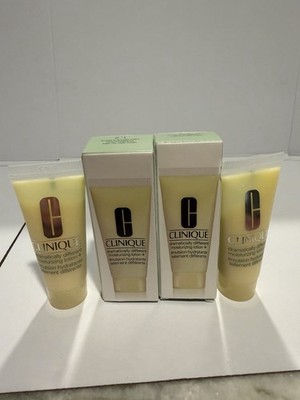 NIB Clinique dramatically different moisturizing lotion 0.5oz/15 ml X 2 Pcs