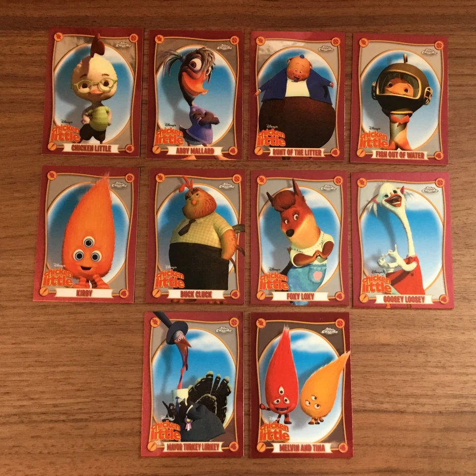 Juego completo de inserciones 2025 Topps Chrome Disney Chicken Little 20 aniversario Foto 2 de 2