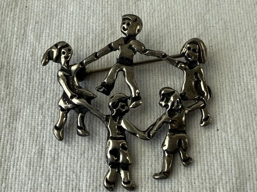 Ring Around The Rosie 925 Sterling Silver Brooch Pin Vintage nice