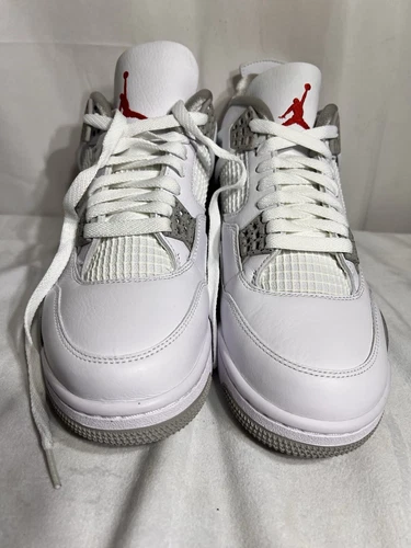 Size 9- Jordan 4 Retro Mid White Oreo