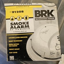 New Open Box First Alert 9120B Smoke Alarm AC/Battery Backup