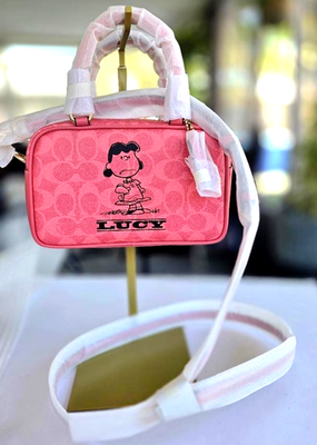 本日限定価格COACH x PEANUTS LUCY ショルダーバッグ新品未使用 Coach x Peanuts Lucy Satchel Coral Crossbody Bag NWT | eBay