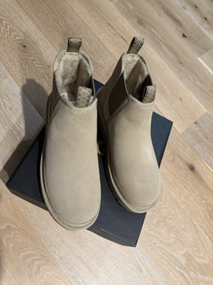 NIB UGG Men's Neumel Chelsea Mustard Seed Suede Boots size 9