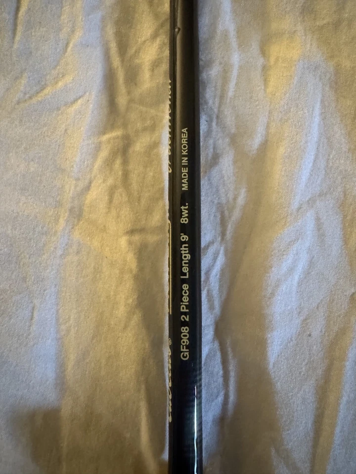 Cabelas Traditional Fish Eagle 9ft 2 Piece 8 WT Fly Rod With Case - Image 3 of 4