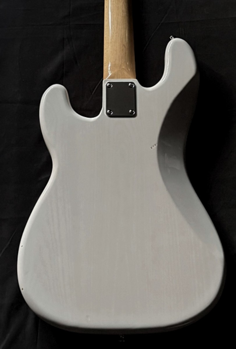 フェンダージャパンFender japan Precision Bassホワイト Fender Japan Heritage '50s Precision Bass(White Blonde) 2023