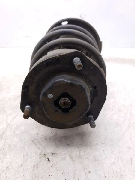 04-08 MONTAJE PUNTAL DELANTERO IZQUIERDO TOYOTA SOLARA LADO CONDUCTOR Foto 3 de 4